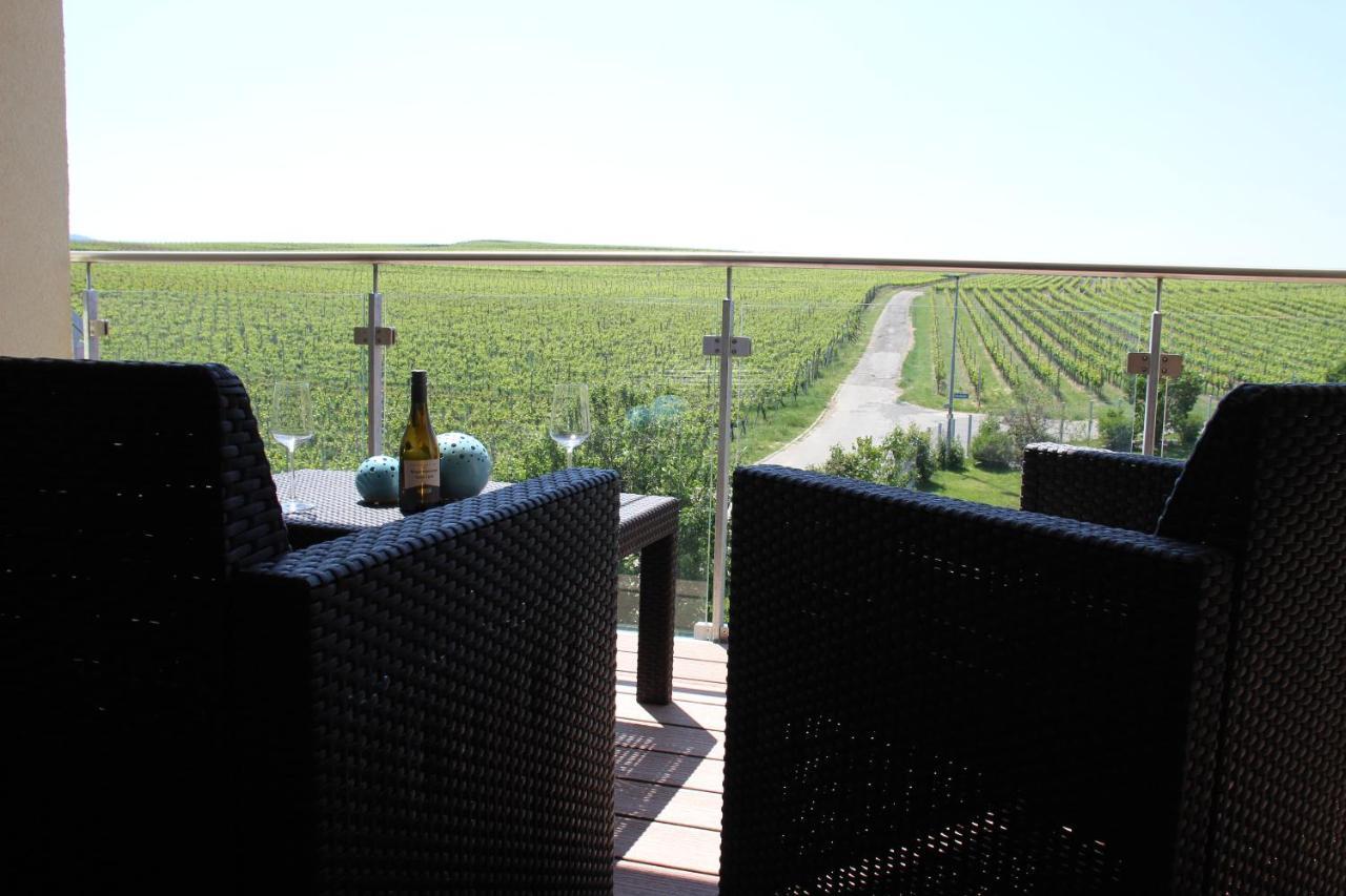 Gaestehaus Casa Luna - Paradiesische Ferienwohnungen Am Kaiserstuhl! Bischoffingen Екстер'єр фото